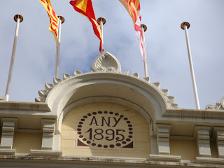 Fuente: Ireneu Castillo El sol y el remate en forma de granada
