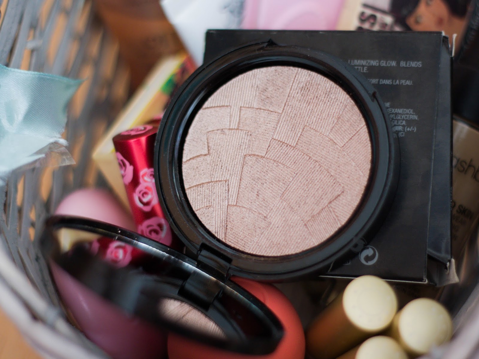 хайлайтер anastasia beverly. хайлайтер anastasia beverly hills glow kit. Highlighter anastasia. Highlighter anastasia. хайлайтер анастасия.