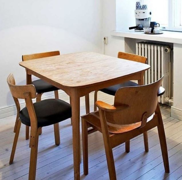 Small Dining Table but Still Comfortable to Use - Interior Aura