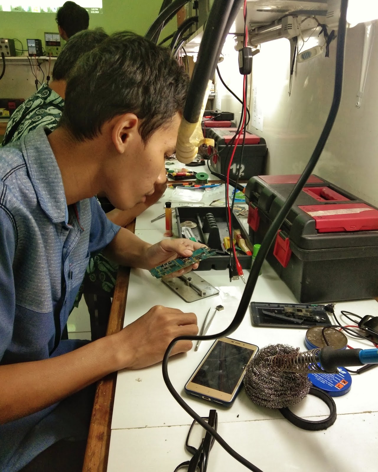 Jangan Takut Berbagi Melalui Zakat, Wakaf, Atau Sedekah