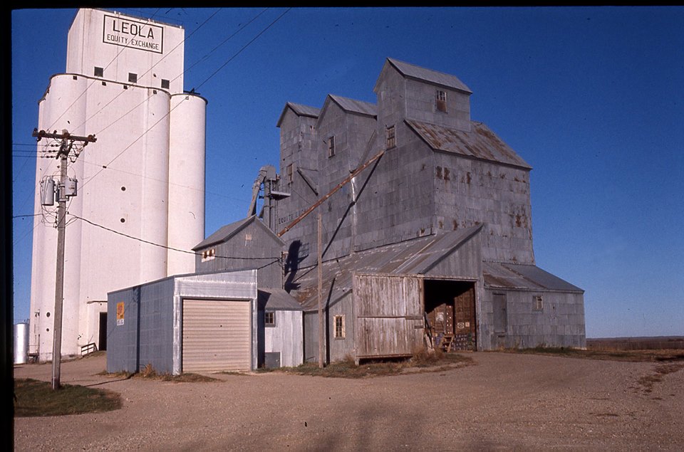 Towns and Nature Leola, SD "3Hump Wooden Elevator"
