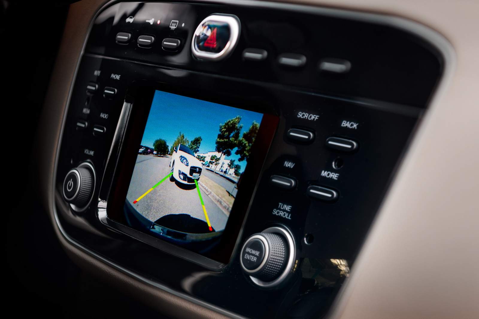 Fiat Linea 2016 fotos, preços e dados de consumo