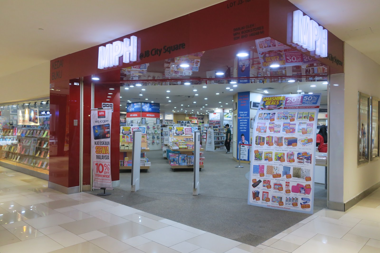 Peggy Loh My Johor Stories An MPH bookstore in Johor Baru