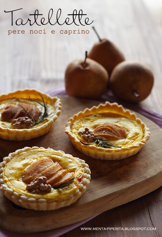 dolce un po' salato: tartellette alle pere con crema di caprino e noci