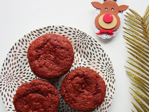 Vegan Christmas Red Velvet Muffins