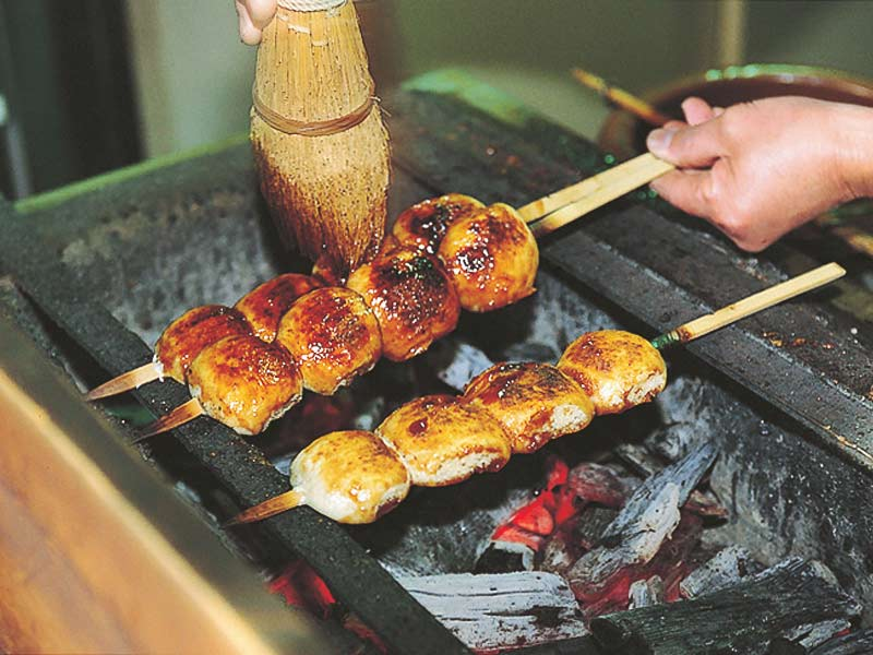 ワインのある風景 群馬名物、焼きまんじゅう