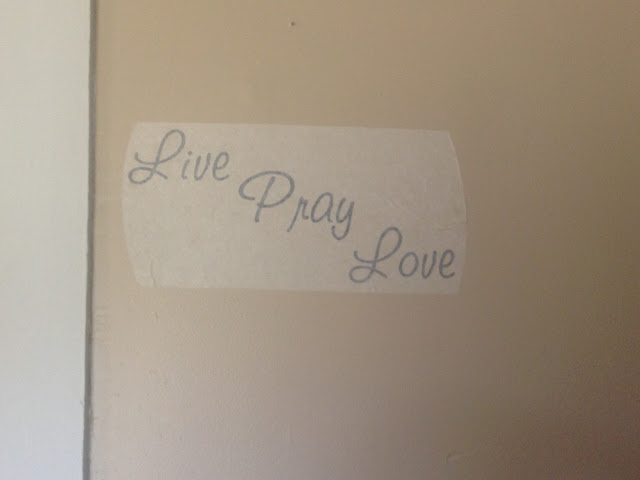 Homemaker in Heels 2: Live, Love, Pray. New Wall Art for my home! A ...