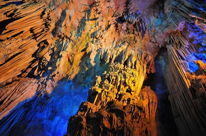 Cuevas Reed Flute Cave en China