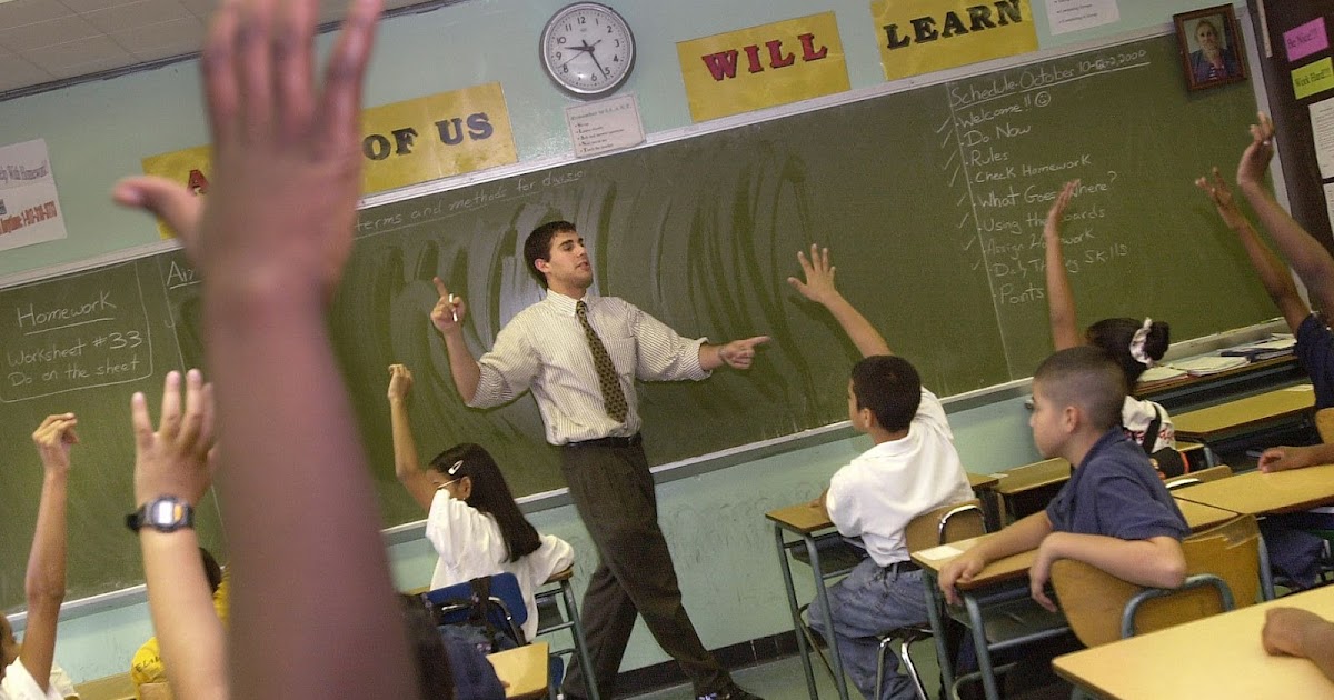 The importance of nondigital media in junior primary education