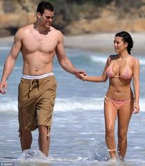 Kim Kardashian Kim: Kim Kardashian Kris Humphries Hala ile Evliyken