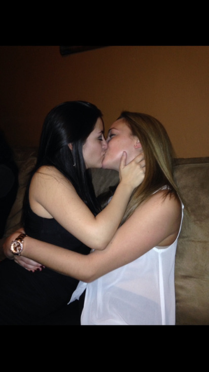 Lesbian Kissing In Public 35