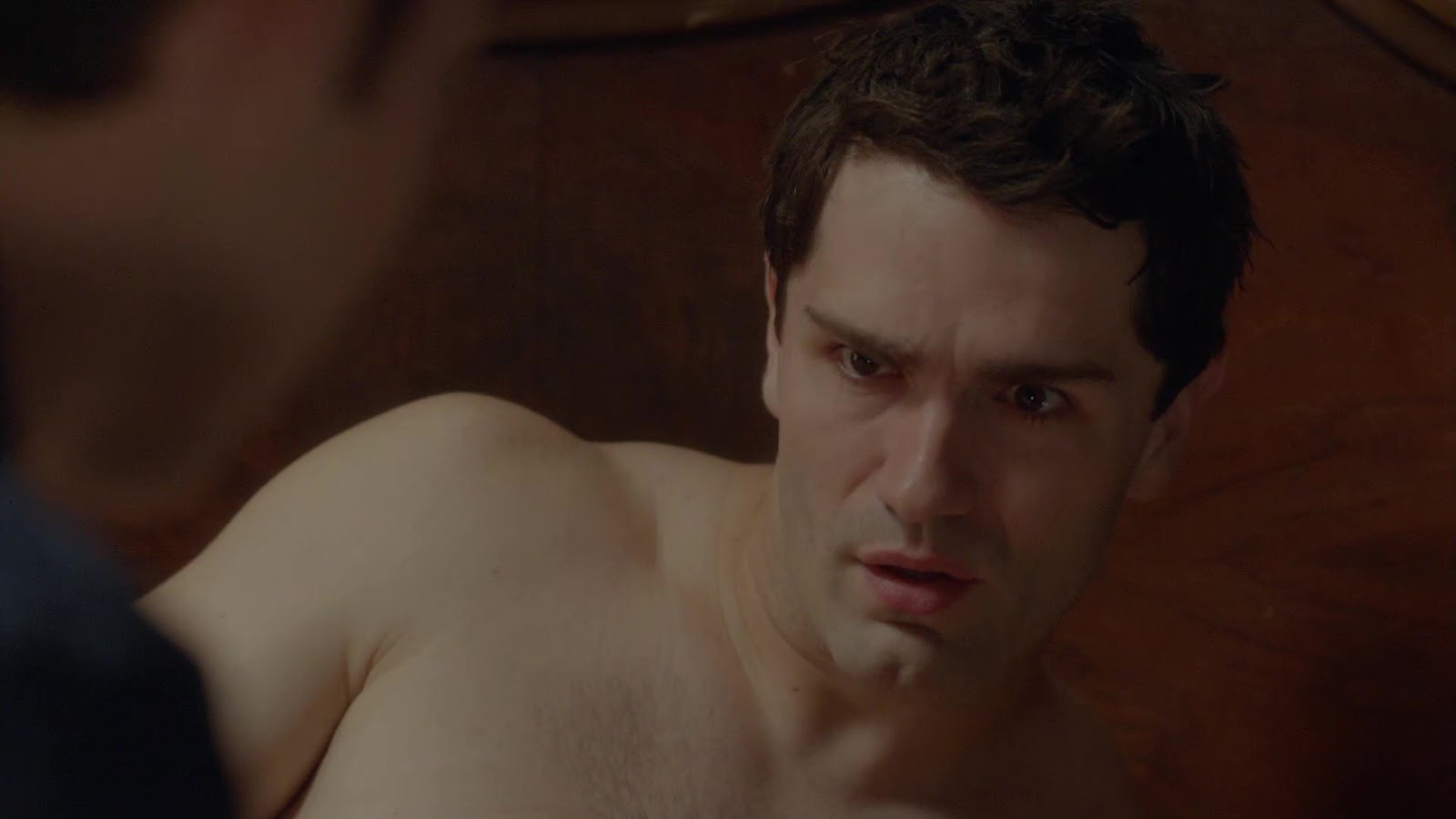 Sam Witwer shirtless in Being Human 4-04 "The Panic Womb" .
