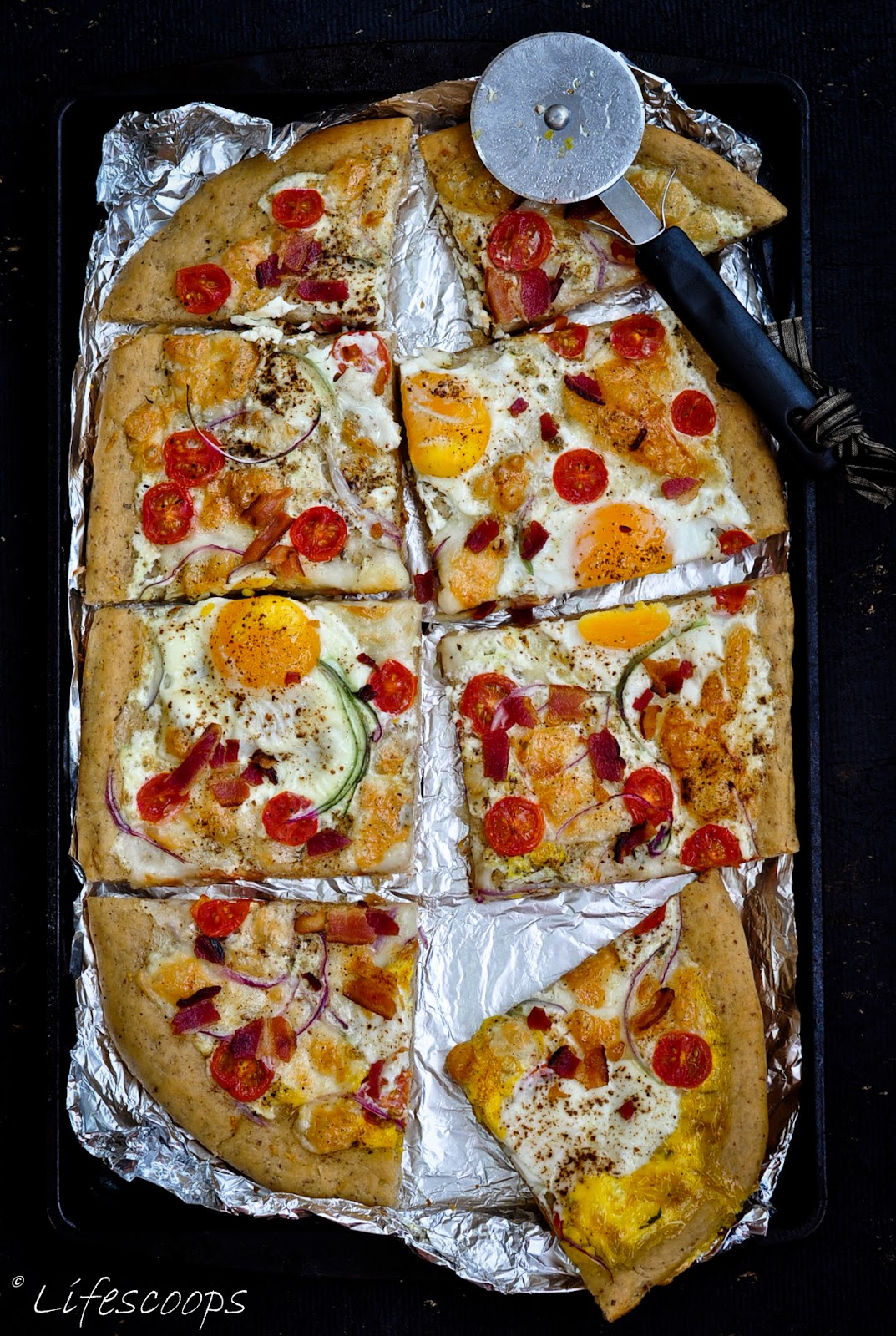 Life Scoops: Breakfast Pizza with Eggs and Bacon1073 x 1600