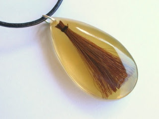 Amber horse hair teardrop pendant