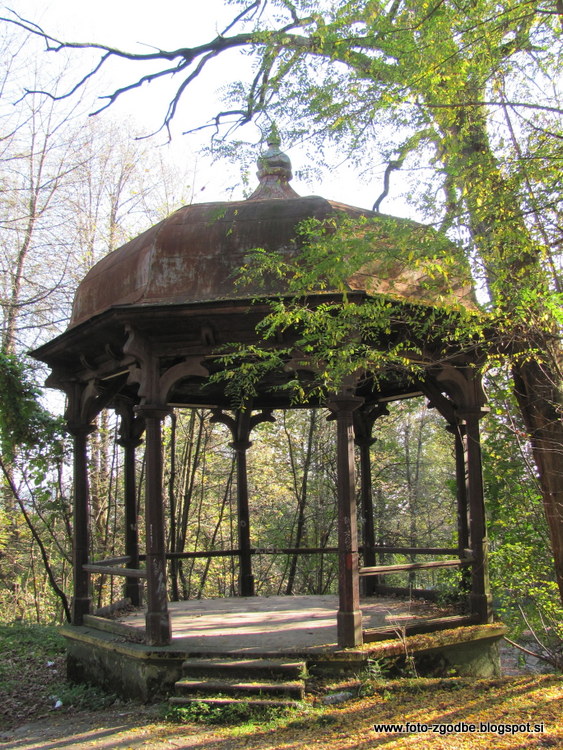 Ljubljana, Tivoli, hotel Bellevue, paviljon Slovenija