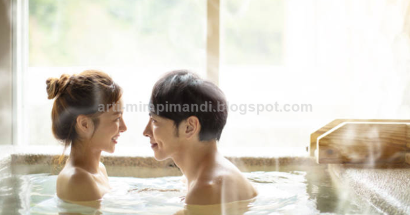 10+ Arti Mimpi Mandi Berdua Dengan Teman Perempuan