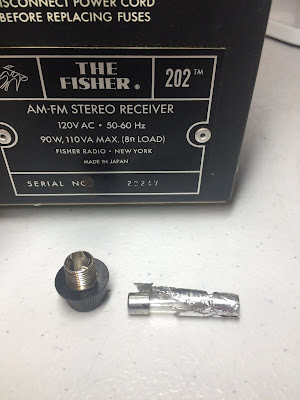 Fisher 202_Blown fuse bypassed with foil_01