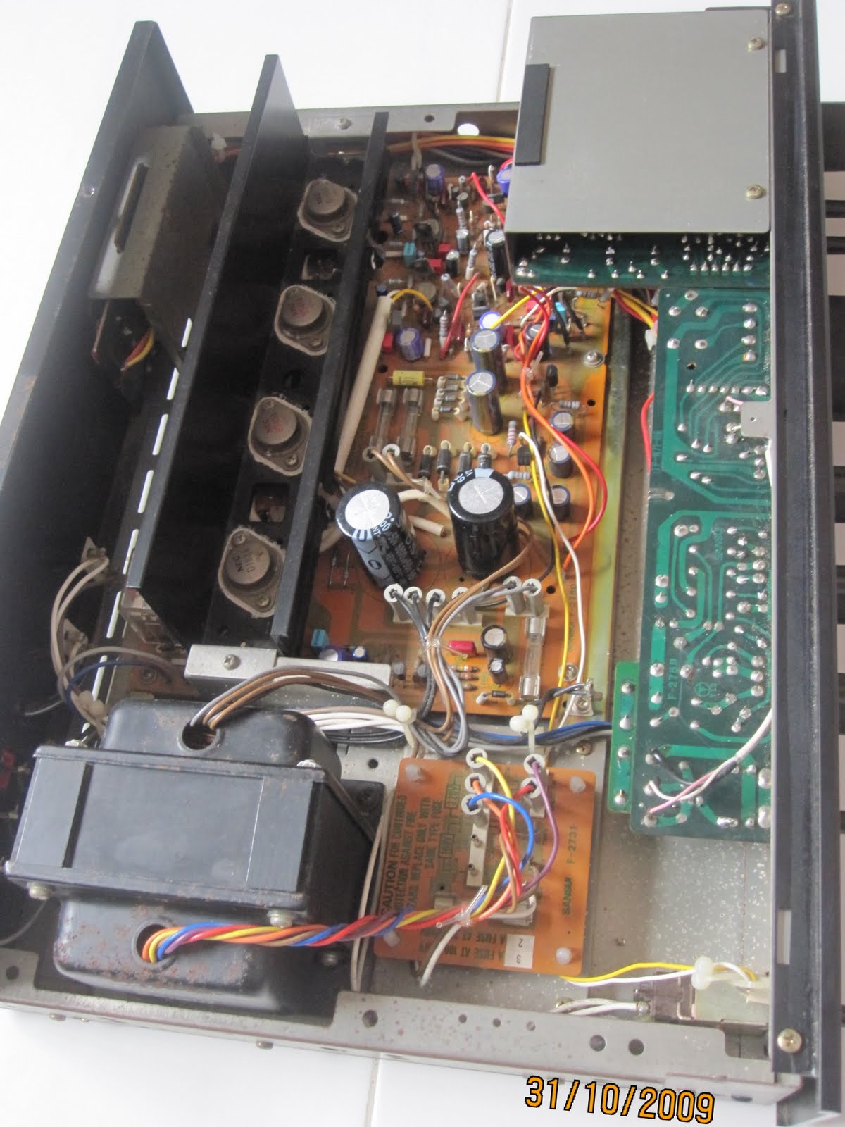 MyOldVintageHifi: Sansui AU-217