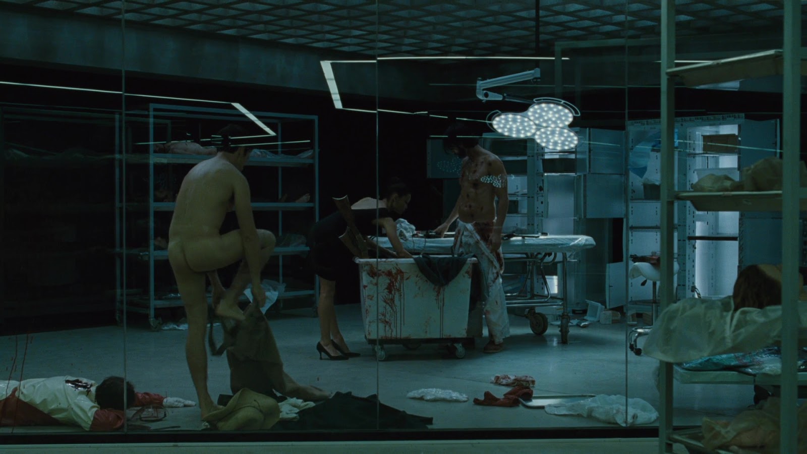 Simon Quarterman nude in Westworld 2-01 "Journey Into Night" .
