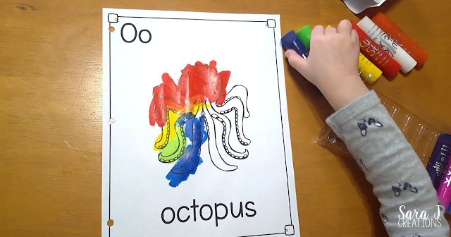 Letter O Activities that would be perfect for preschool or kindergarten. Art, fine motor, literacy, gross motor and alphabet practice all rolled into Letter O fun.
