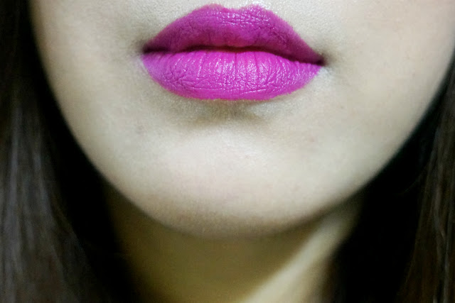 MAC Lipstick in Flat Out Fabulous (Retro Matte) 
