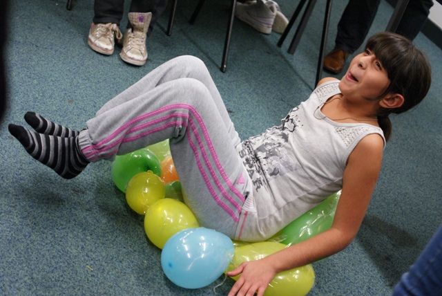 ReachOut Blog: Balloon Couch Challenge