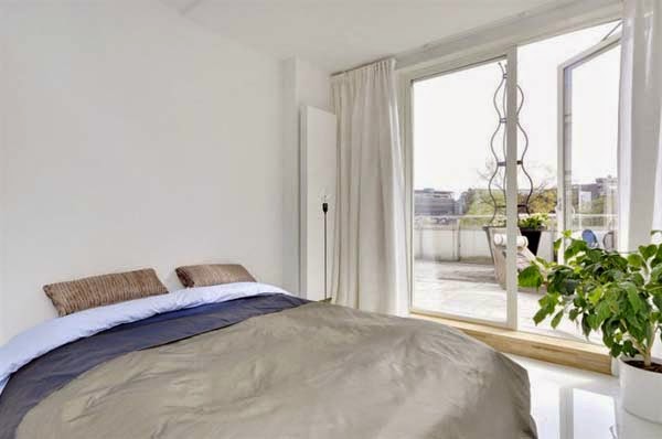 Small apartment decorated in white