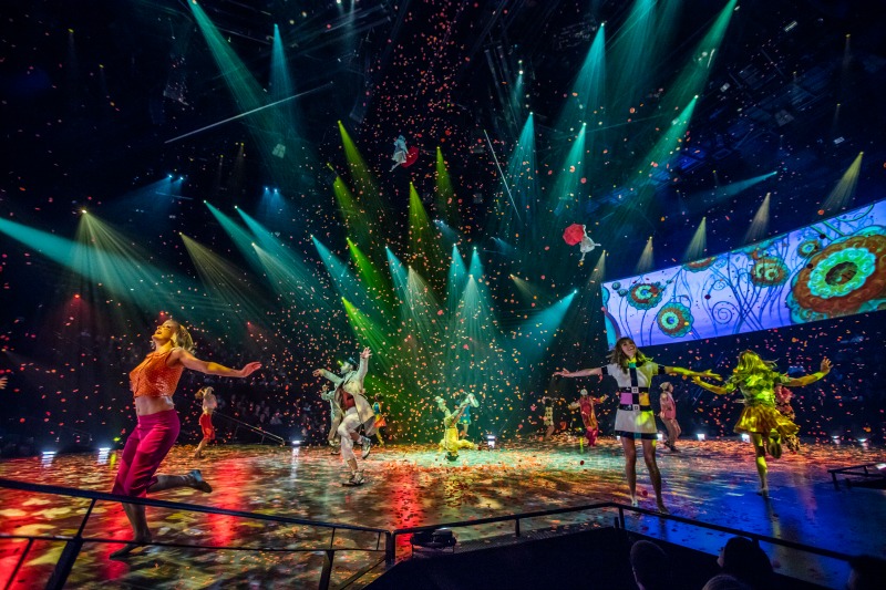 BEATLES-LOVE-SHOW-MIRAGE-CIRQUE-DU-SOLEIL-HOW-TO-CELEBRATE-BIRTHDAY-LAS-VEGAS-LOCAL-FUN-TO-DO-SARGENT-PEPPER-STAGE