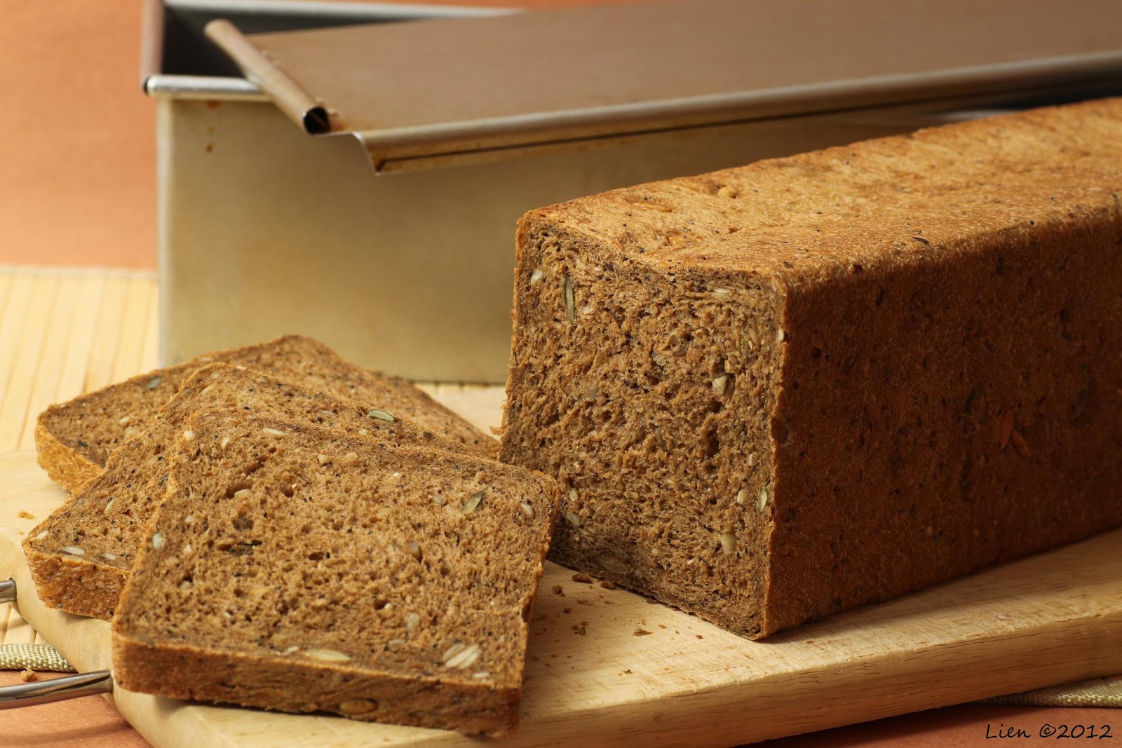 Рецепт тостового хлеба в духовке. Пулман хлеб. Форма для тостового хлеба. Выпечка хлеба. Форма для тостового хлеба с крышкой.