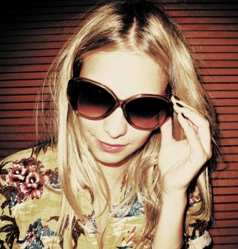 louis vuitton sunglasses sale uk Cheap Louis Vuitton Evidence Sunglasses Price For Sale Women On Mens UK: Cheap Louis Vuitton ...