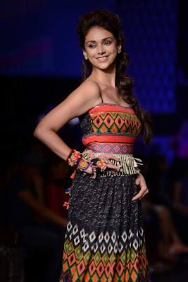 Aditi Rao Hydari walks for Global Desi at LFW 2013