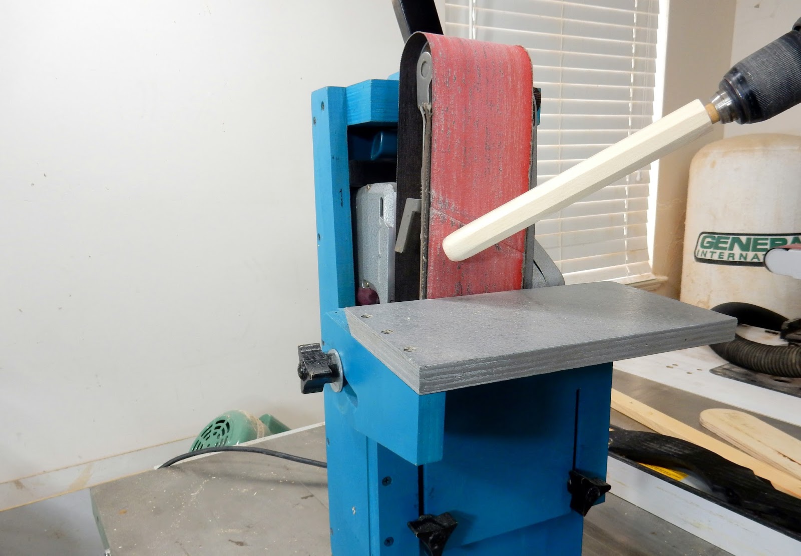 Jax Design Making Different Size Dowels Fast, New Dowel Maker