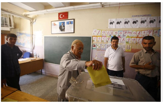 Παρλάπιπας: &#39;Σκάνε&#39;&#39; εξελίξεις στη Τουρκία: Ο Ερντογάν ετοιμάζει πρόωρες εκλογές