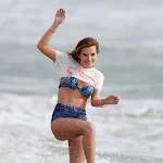 Bella Thorne · Swimsuit in Malibu # Foto 83