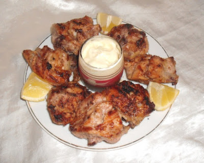 Farrouj Meshwi - Lebanese Garlic Chicken Recipe If you like garlic then you will probably love this chicken Farrouj Meshwi - Lebanese Garlic Chicken Recipe