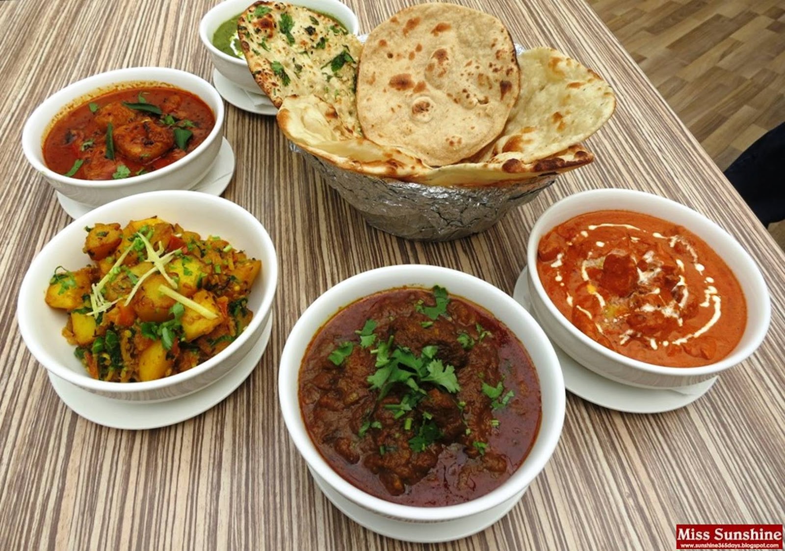 Sunshine Kelly Beauty . Fashion . Lifestyle . Travel . Fitness