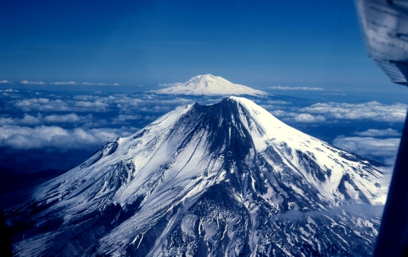 the mount st helen and mount pinatubo volcano eruptionss the mount st helen and mount pinatubo volcano eruptionss