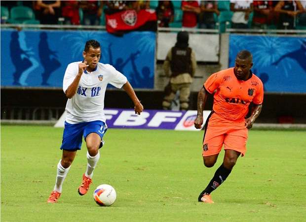 Rápido, marcador e decisivo: Geuvânio pode resolver problema do Flamengo