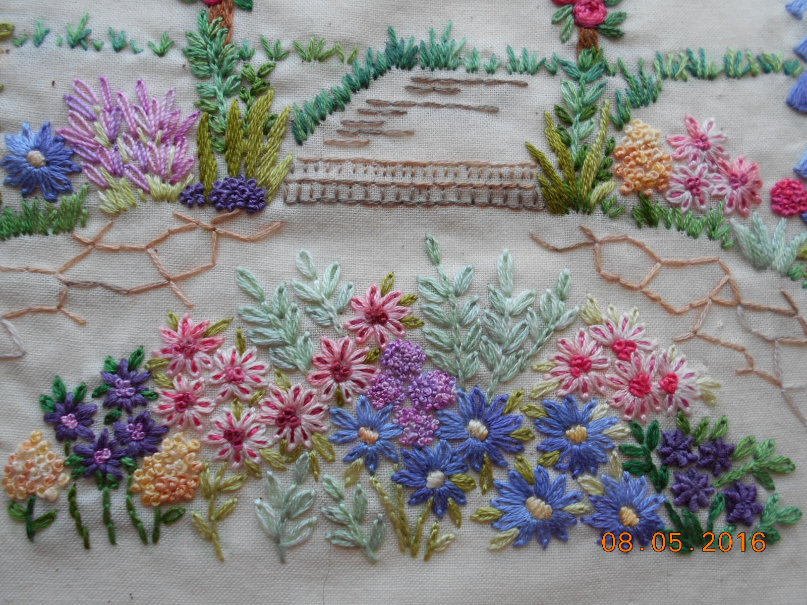 Hayfield cottage rose arbor tcnuh Hayfield cottage rose arbor tcnuh