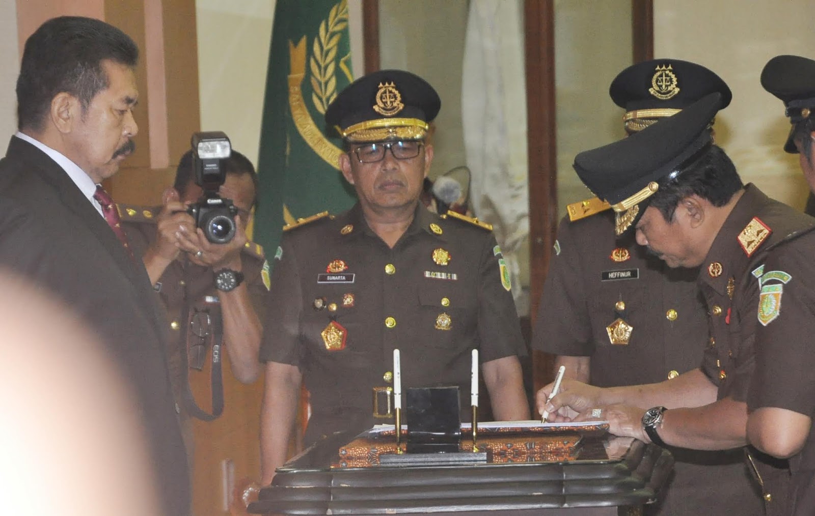 Jaksa Agung Lantik Pejabat Eselon II Kejagung Dan Kepala Kejaksaan