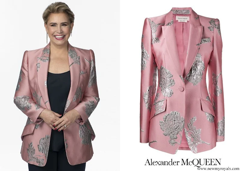 Grand Duchess Maria Teresa wore ALEXANDER MCQUEEN Floral Brocade Blazer In Pink