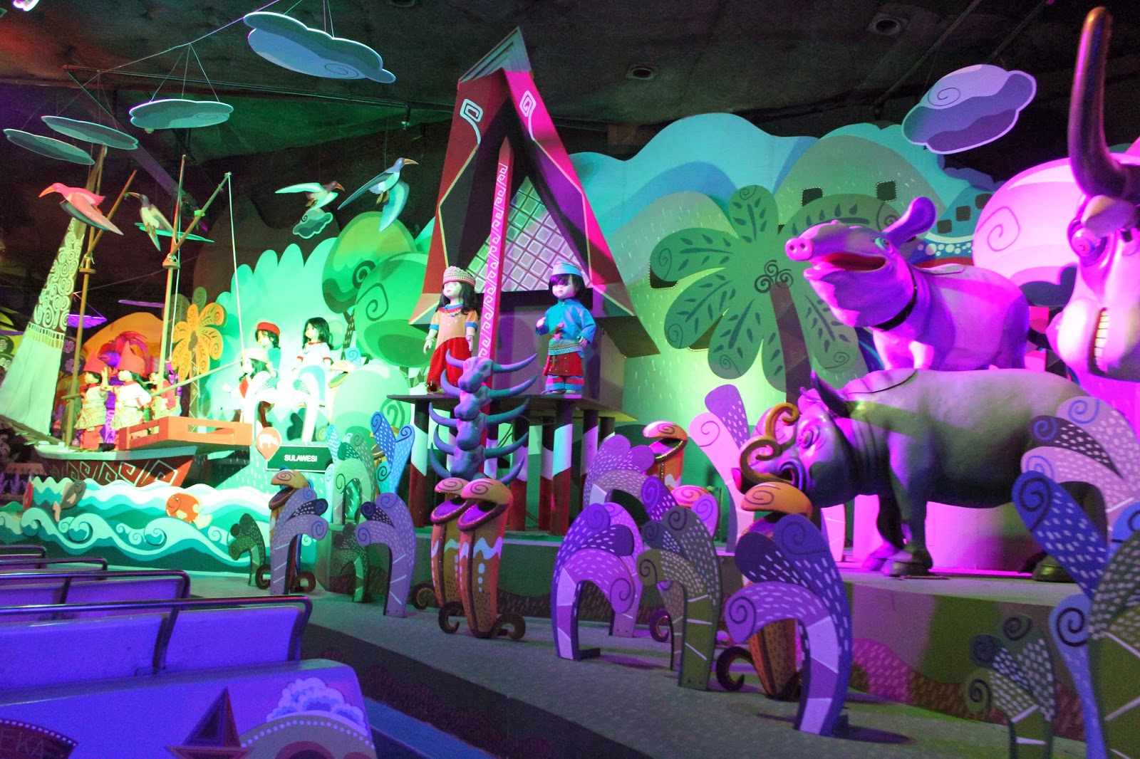 Stay, Stray, Play and Feast Dufan is Fun; Jakarta, Indonesia Series 4