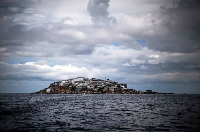 Migingo, the small island where 131 people live between two countries