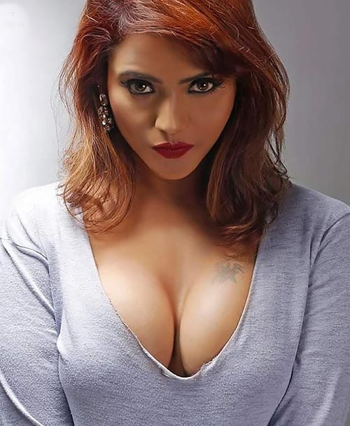 Jinnie Jaaz actress charmsukh jaane anjaane mein ullu app Jinnie Jaaz cleavage actress charmsukh jaane anjaane mein ullu app