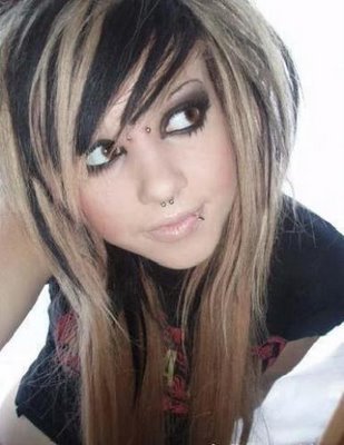 girls with emo hair. Girl Emo Haircuts Gallery One