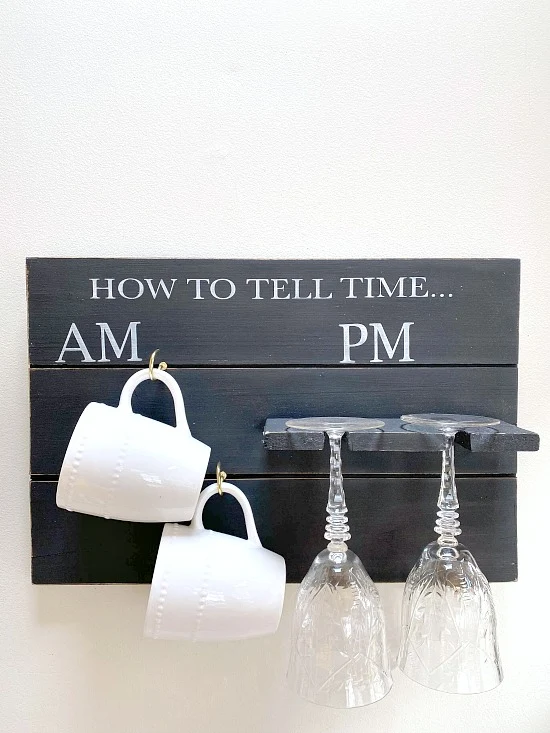 Pallet wood mug and glass holder sign