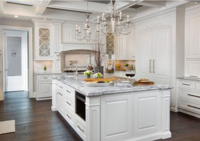 kitchen backsplash with white cabinets pictures