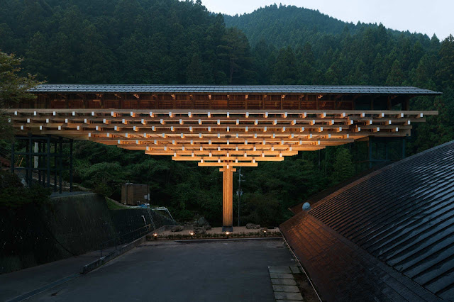 Bảo tàng trên cây cầu bằng gỗ - Yusuhara/ kengo Kuma và cộng sự