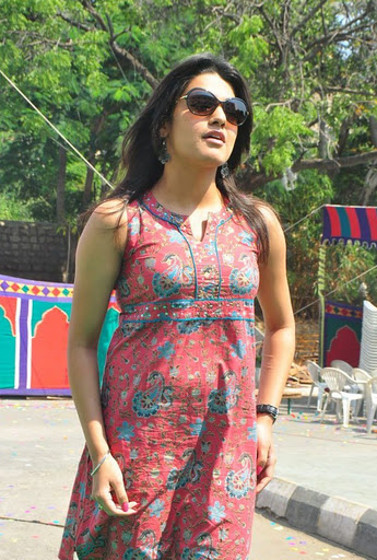 Tollywood Actress Tashu Kaushik Throwback Pics 8