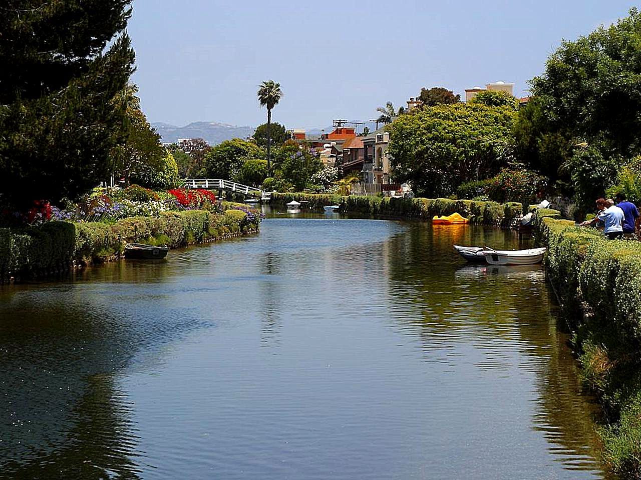 Los Angeles Real Estate Update The Venice Beach Canals Beautiful
